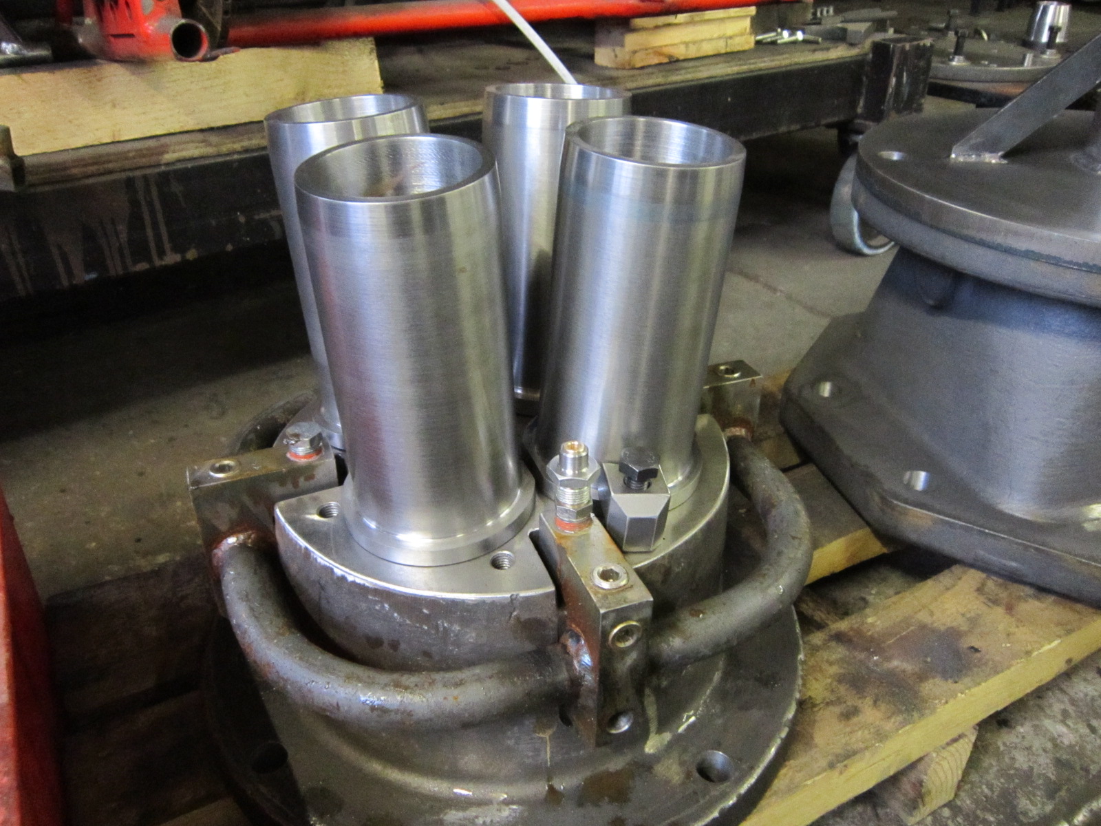 Lempor exhaust nozzles prior to installation